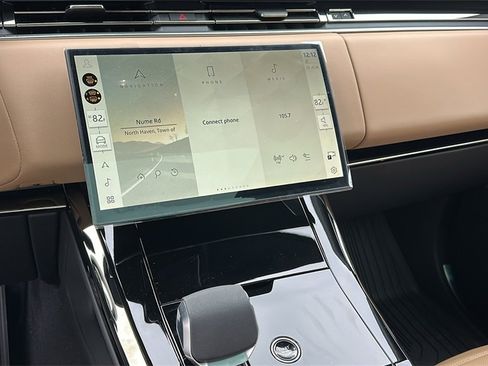 New 2025 Land Rover Range Rover Sport SE image 15