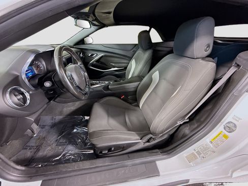 Used 2020 Chevrolet Camaro LT image 22