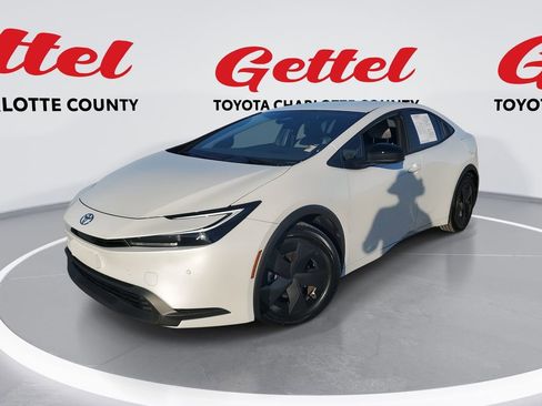 Certified 2025 Toyota Prius LE image 1