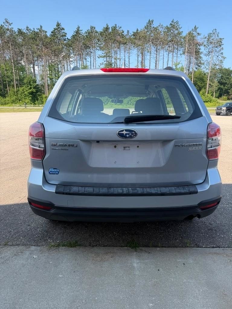Used 2016 Subaru Forester 2.5i w/ Alloy Wheel Package AWD/4WD image 5