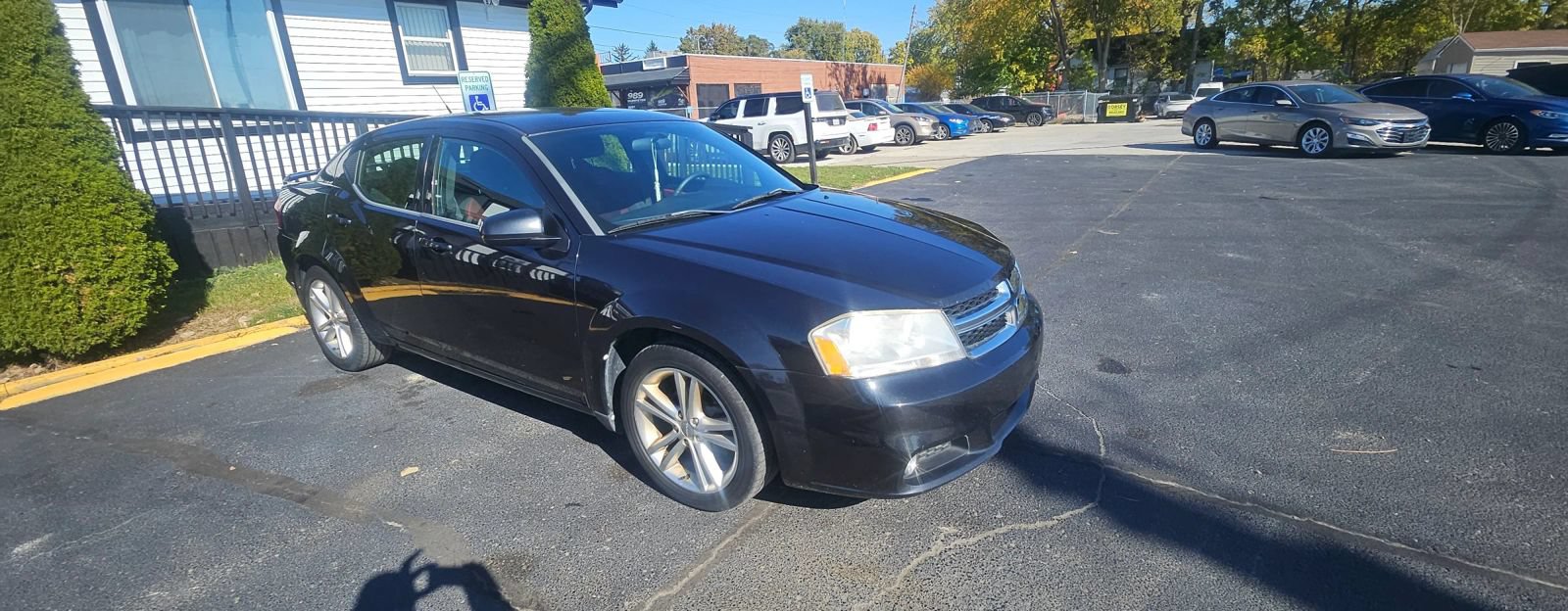 Used 2011 Dodge Avenger Heat FWD image 3