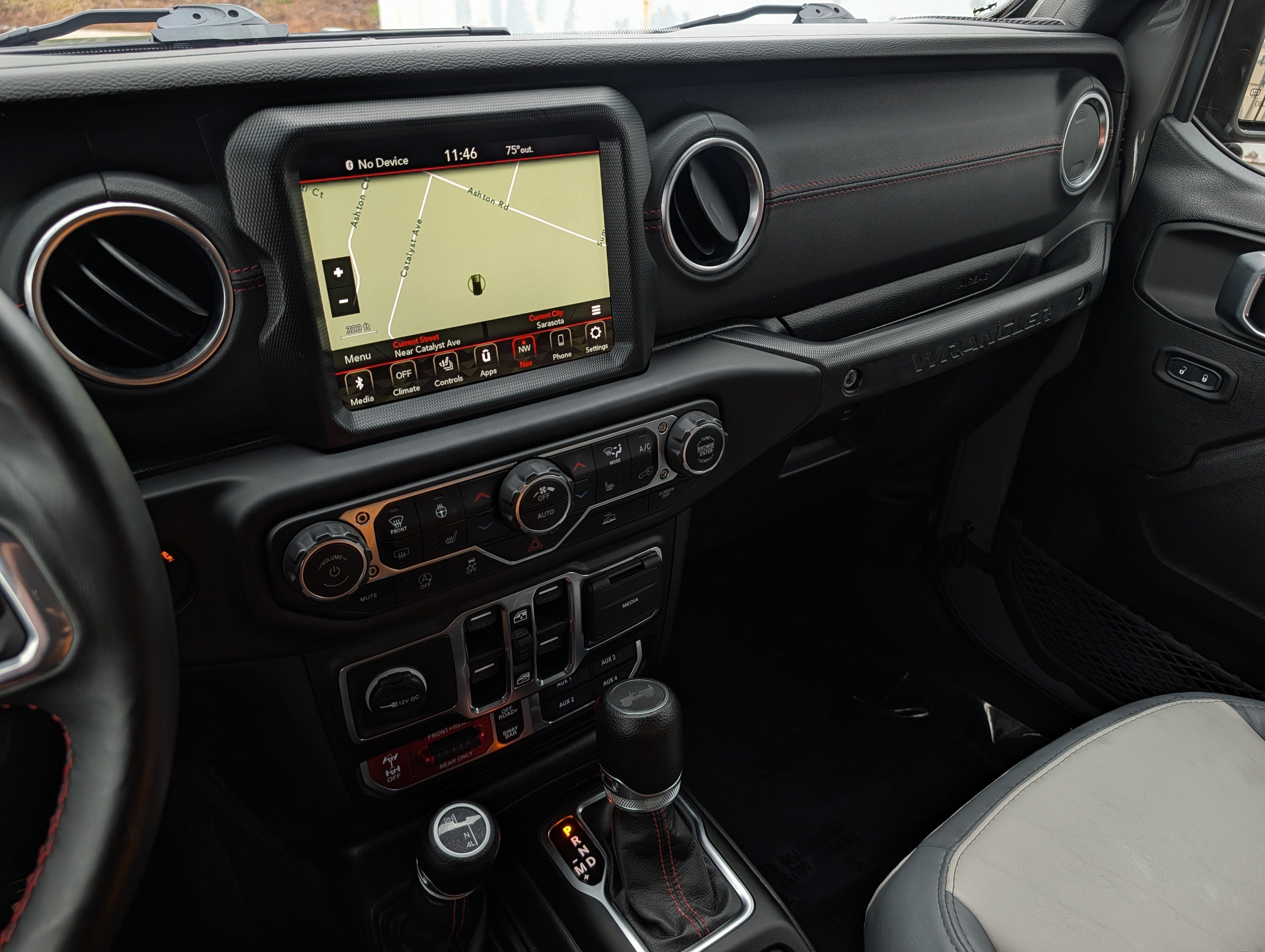 Used 2023 Jeep Wrangler Unlimited Rubicon w/ Cold Weather Group AWD/4WD image 58