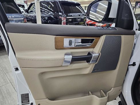 Used 2016 Land Rover LR4 HSE image 43