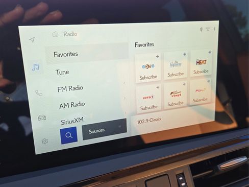 New 2025 Lexus ES 350 w/ Premium Package image 10