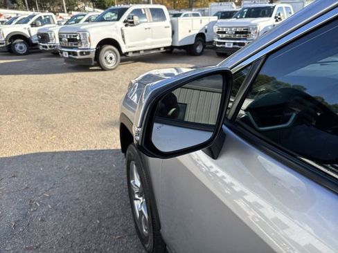 Used 2024 Toyota RAV4 XLE image 12