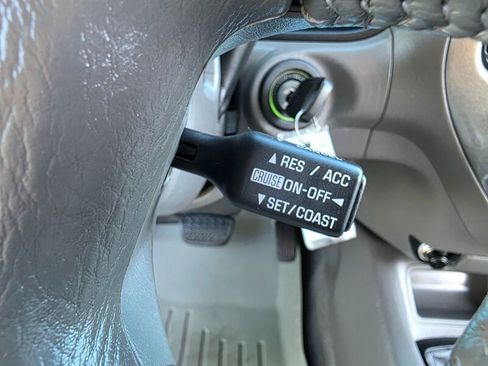 Used 2001 Toyota Sequoia Limited image 52