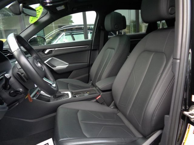 Used 2023 Audi Q3 2.0T Premium AWD/4WD image 9