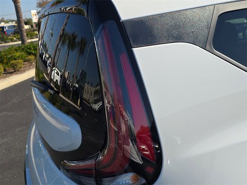 New 2025 Kia Soul LX image 11