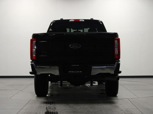 Used 2025 Ford F250 XLT image 5