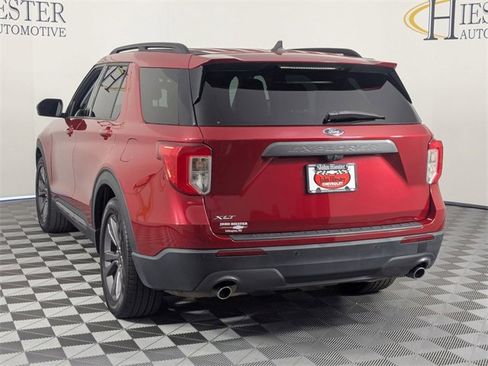 Used 2021 Ford Explorer XLT w/ Equipment Group 202A image 5