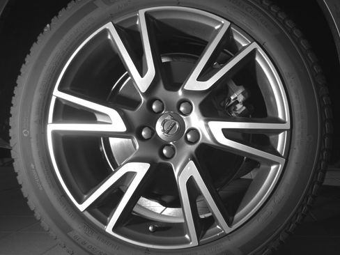 Used 2017 Volvo V90 T6 Cross Country AWD/4WD image 27