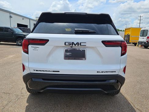 New 2026 GMC Terrain Elevation w/ Elevation Premium Package AWD/4WD image 5