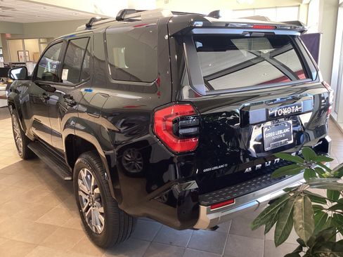 New 2026 Toyota 4Runner Limited AWD/4WD image 2