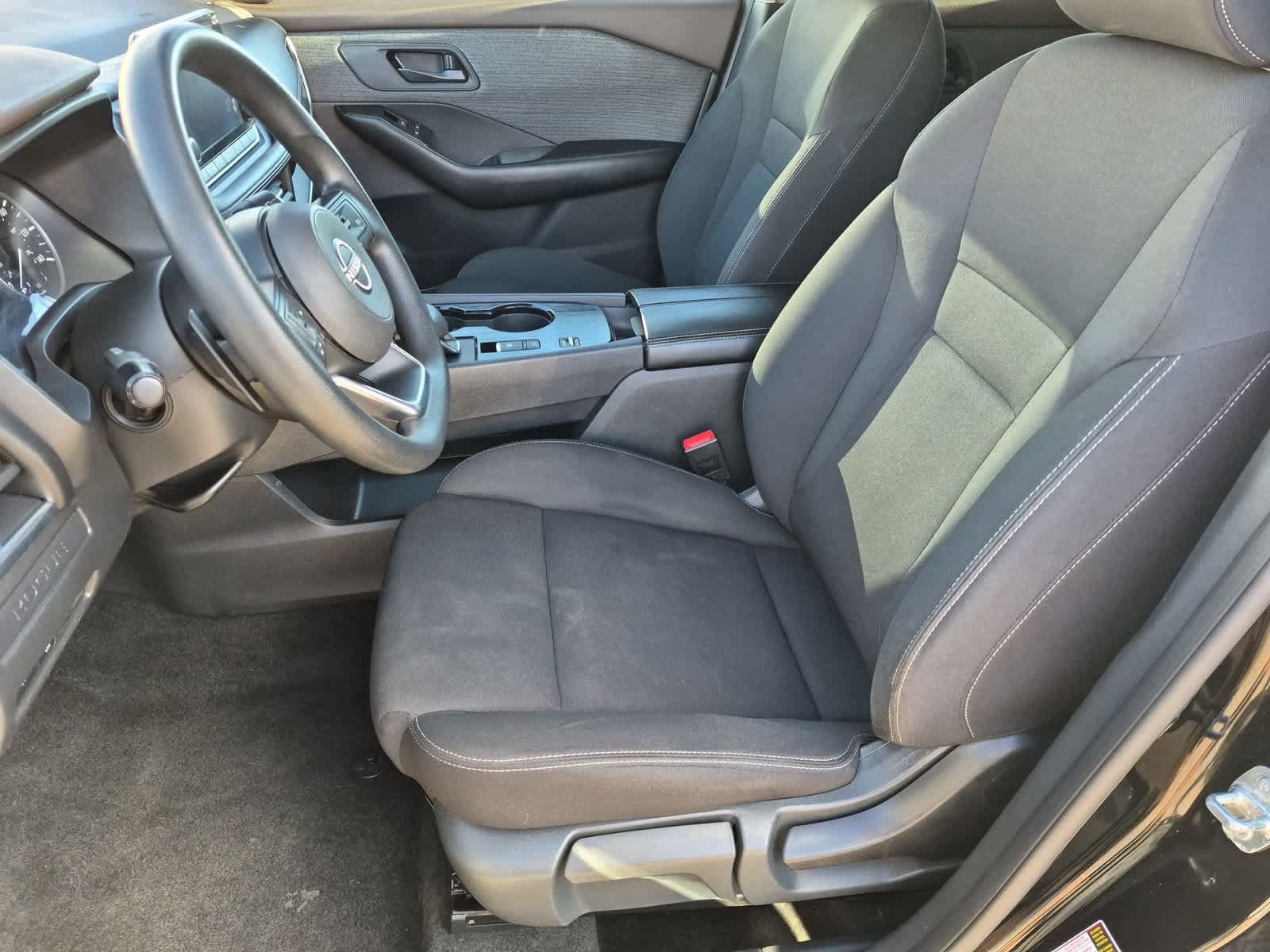 Used 2023 Nissan Rogue S FWD image 16