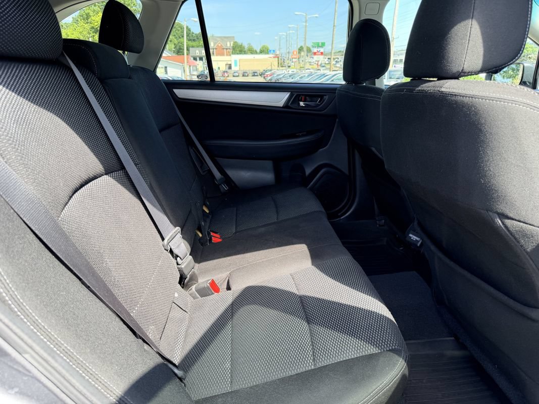 Used 2018 Subaru Outback 2.5i Premium AWD/4WD image 15