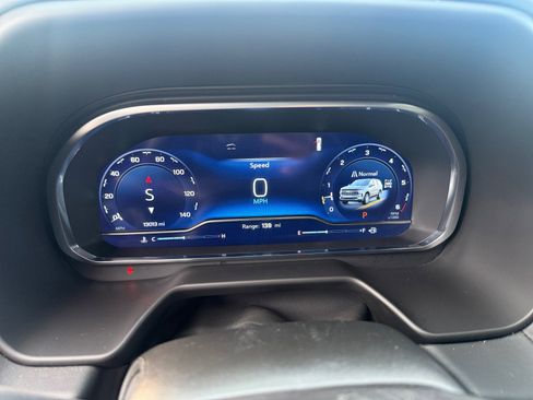 Used 2024 Chevrolet Tahoe RST w/ Luxury Package image 11