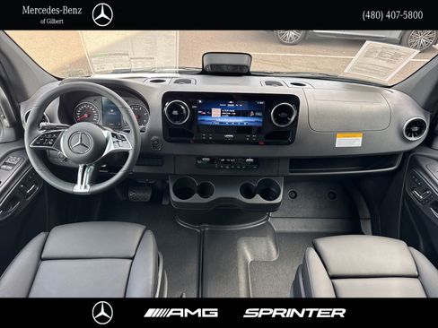Used 2026 Mercedes-Benz Sprinter 2500 image 14
