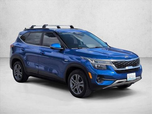 Used 2021 Kia Seltos S AWD/4WD image 2