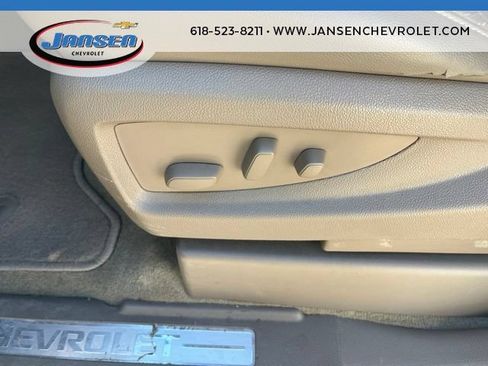 Used 2017 Chevrolet Tahoe LT w/ Luxury Package AWD/4WD image 19
