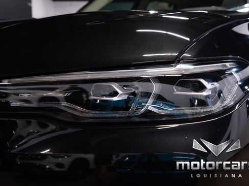 Used 2019 BMW X7 xDrive40i w/ Premium Package AWD/4WD image 11