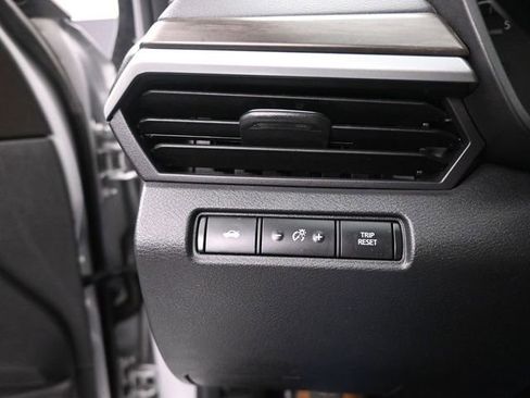 Used 2024 Nissan Altima 2.5 SV image 23