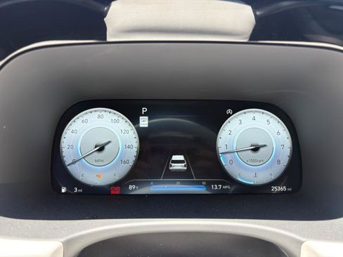 Used 2023 Hyundai Palisade Limited FWD image 2