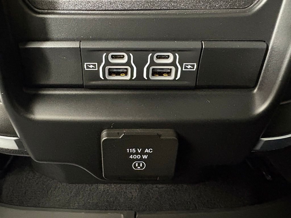 Used 2025 RAM 1500 Big Horn AWD/4WD image 39