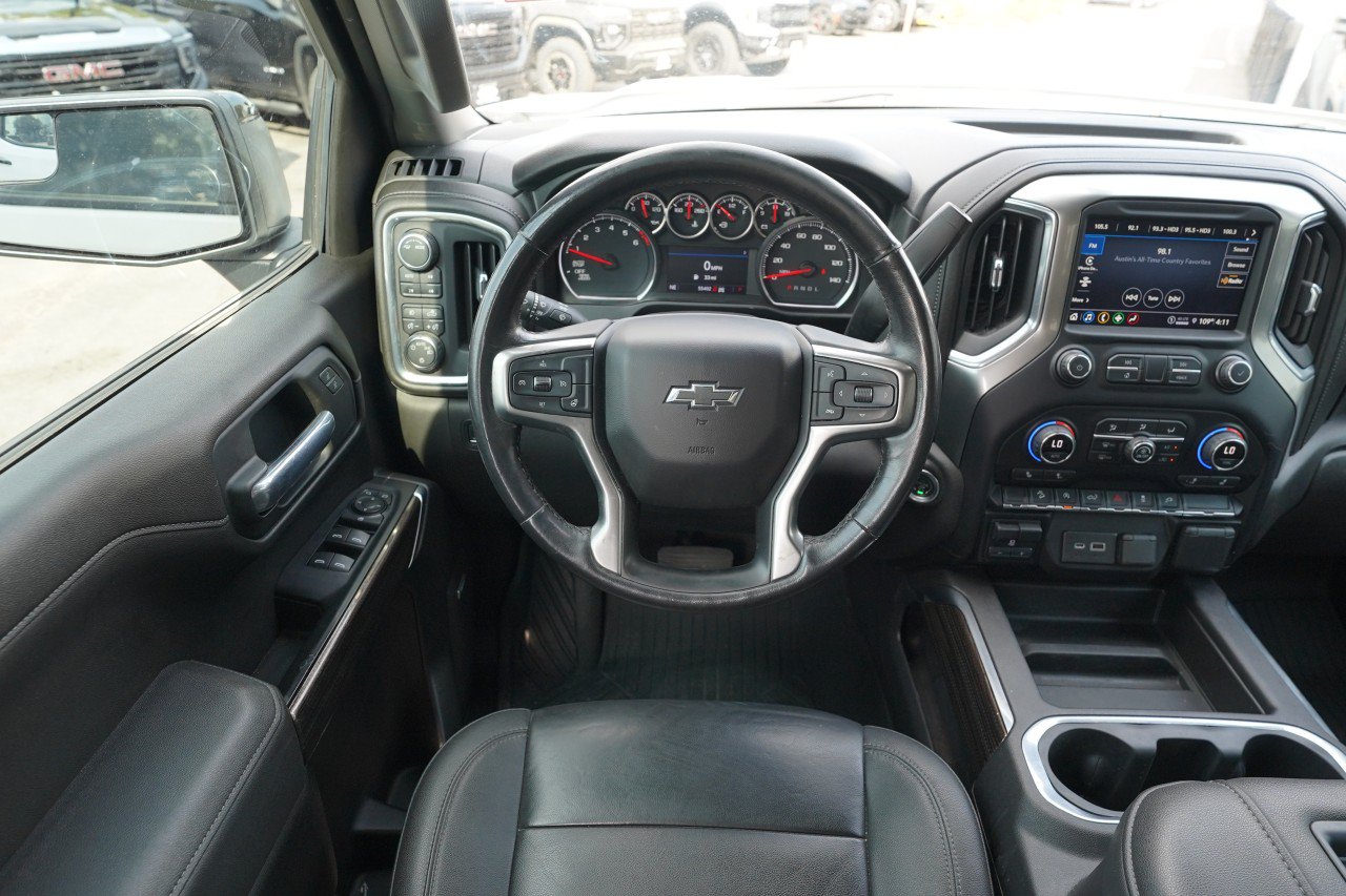 Used 2021 Chevrolet Silverado 1500 LT Trail Boss w/ Convenience Package II AWD/4WD image 9