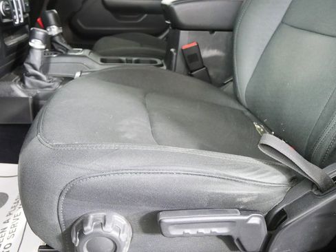 Used 2020 Jeep Wrangler Sport image 10