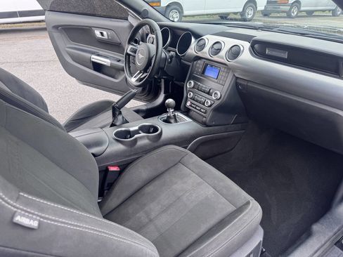 Used 2019 Ford Mustang GT image 18