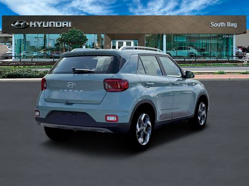New 2026 Hyundai Venue SEL image 7