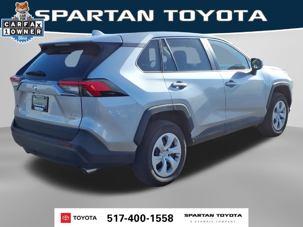 Used 2024 Toyota RAV4 LE AWD/4WD image 7