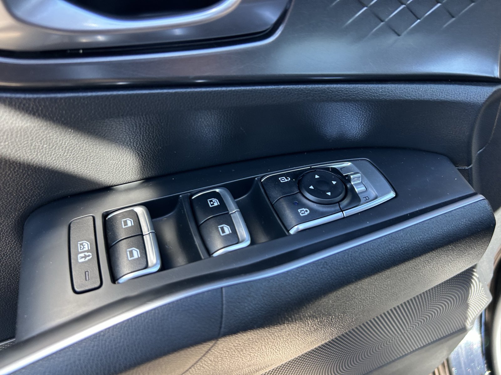 Used 2023 Kia Sorento EX AWD/4WD image 32