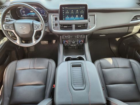 Certified 2022 Chevrolet Suburban RST w/ Sport Performance Package image 16