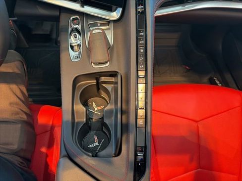 Used 2024 Chevrolet Corvette Stingray Coupe w/ Z51 Performance Package image 23