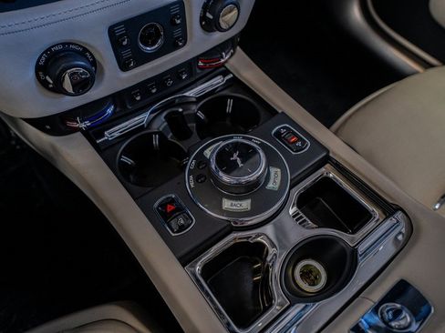 Used 2018 Rolls-Royce Wraith Base image 47