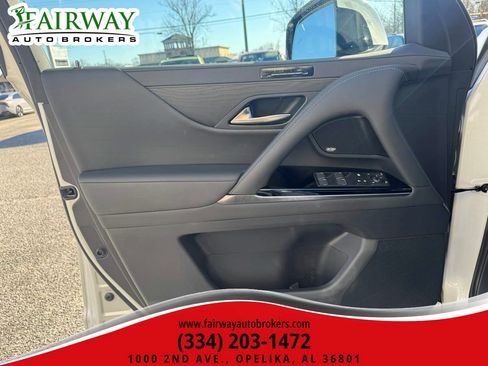 Used 2024 Lexus LX 600 4WD w/ Interior Upgrade Package image 30