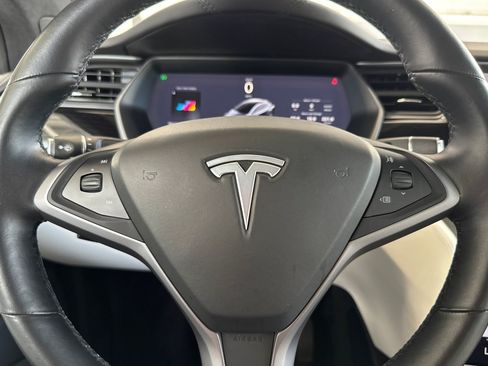 Used 2018 Tesla Model X 75D AWD/4WD image 28