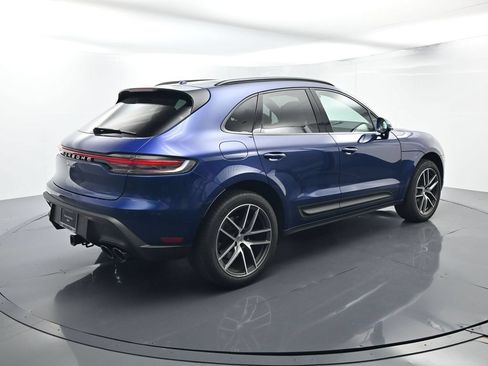 Certified 2025 Porsche Macan AWD/4WD image 15