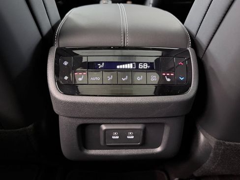 Certified 2026 INFINITI QX60 Luxe w/ Cargo Package FWD image 29