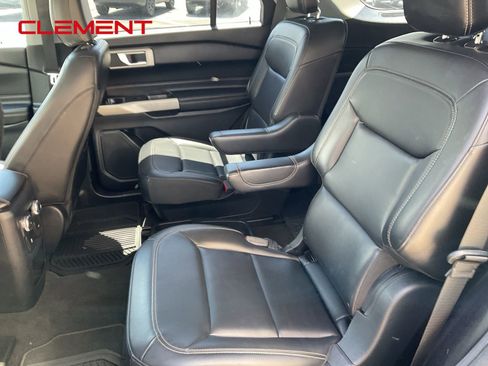 Used 2021 Ford Explorer XLT w/ Equipment Group 202A RWD image 43
