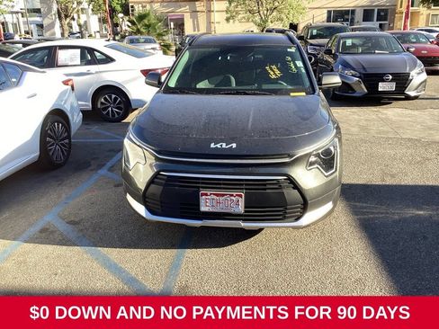 Used 2025 Kia Niro LX FWD image 6