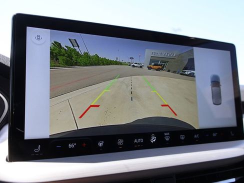 Used 2025 Ford Escape Platinum AWD/4WD image 34