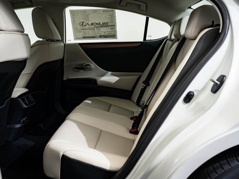 New 2025 Lexus ES 350 w/ Premium Package image 46