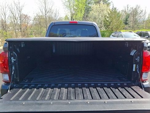 Used 2020 Toyota Tacoma SR image 26