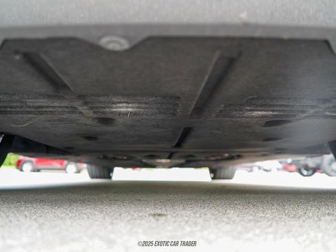 Used 2022 Bentley Flying Spur Plug-In Hybrid image 96