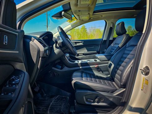 Used 2022 Ford Edge SEL w/ Convenience Package AWD/4WD image 11