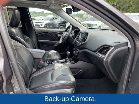 Used 2022 Jeep Cherokee Latitude Lux w/ Sun & Sound Group AWD/4WD image 16