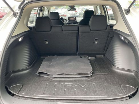 Certified 2023 Honda HR-V LX image 28