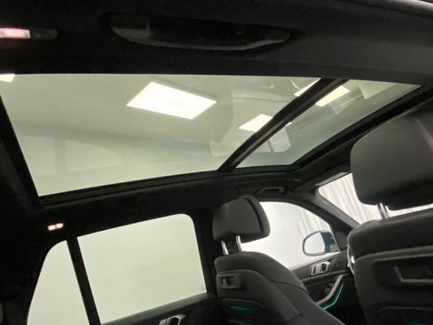 Used 2019 BMW X5 xDrive50i w/ M Sport Package AWD/4WD image 39